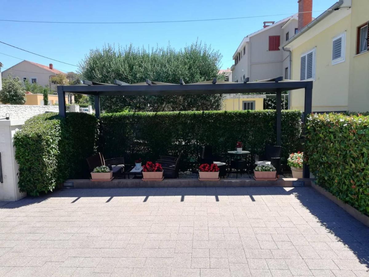 זאדאר Apartments Ivana - Iva מראה חיצוני תמונה
