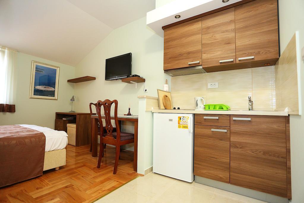 זאדאר Apartments Ivana - Iva מראה חיצוני תמונה