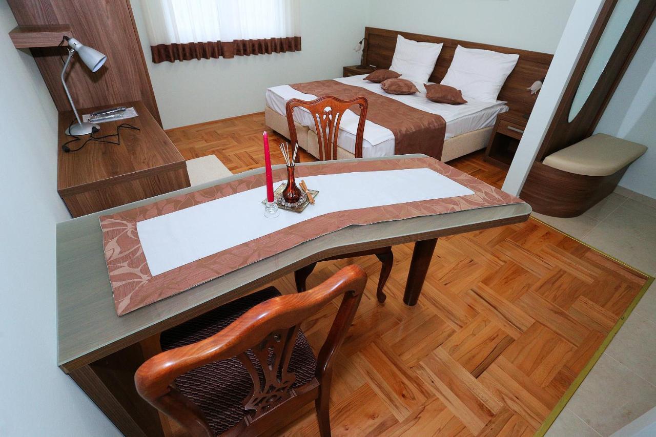 זאדאר Apartments Ivana - Iva מראה חיצוני תמונה