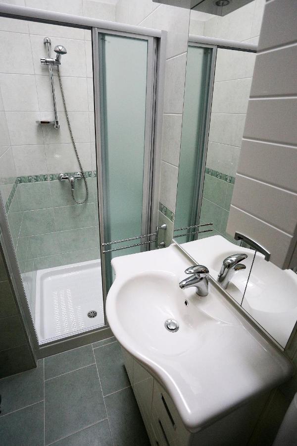 זאדאר Apartments Ivana - Iva מראה חיצוני תמונה